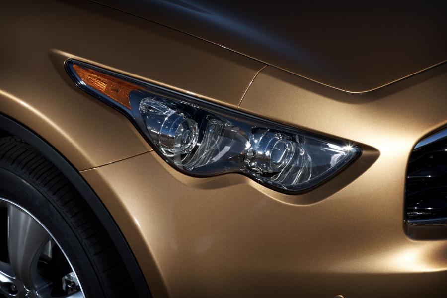  Infiniti FX35 2009 года  (фото 17 из 26)